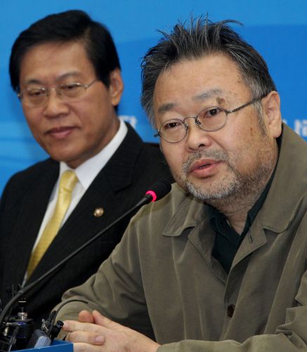 “‘빨간 새누리당’ 조동원,우리는 없소?”문재인,홍보전문가 찾기  