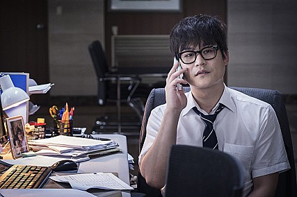 ‘응사’의 삼천포 김성균 ‘살인의뢰’에서 아내 잃은 피해자 역으로 변신  