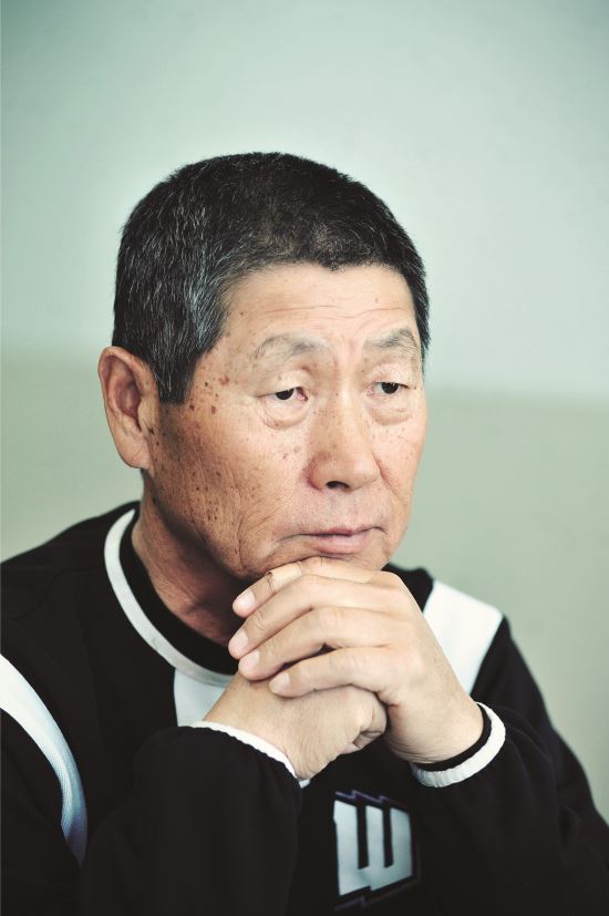 속보/<파울볼> 우리는 야신(野神)을 만났다! 진정한 리더, 김성근의 재조명  