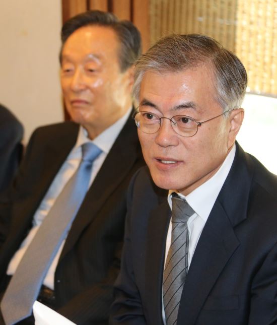 “리퍼트 대사 테러사건,차분하게 대응해달라”문재인, 박 대통령에 주문  