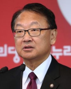 유일호 신임 국토부장관 “급격한 월세화 제동”  