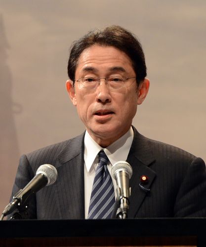 “크림빵도 먹고...삼계탕도 먹고”日외무상의 한국 구애작전  