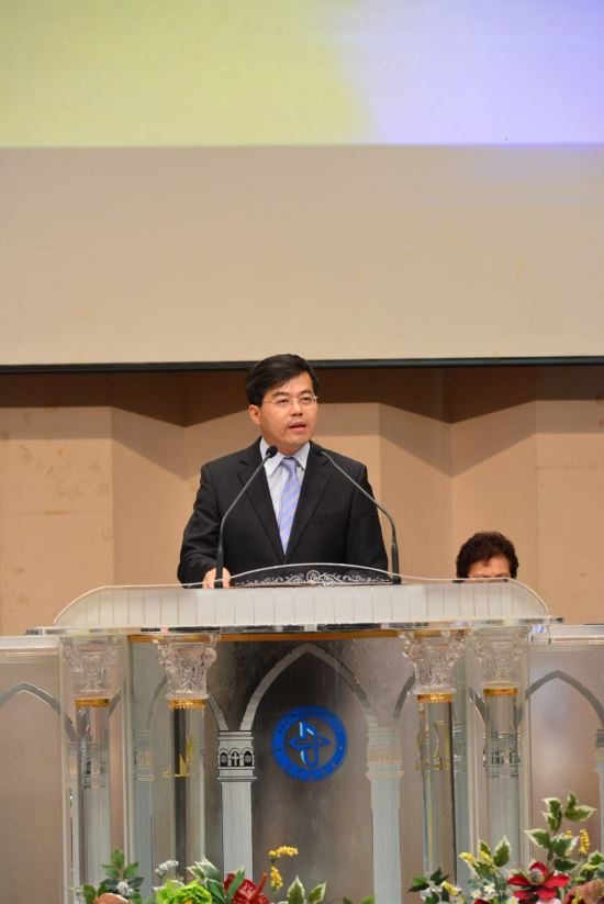 포항충진교회,고신대에 발전기금 전달  