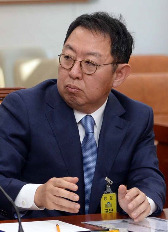 이석수 후보자 “대통령 눈치 안 볼 것”… 특별감찰관 인사청문회  