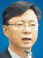 “우병우 민정수석의 후광?”靑비서진 평균 25억원...평균 공직자 2배  