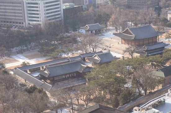 덕수궁길 보행전용거리서 점심 도시락 데이트 즐기세요  