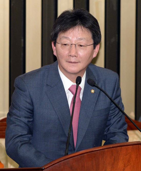 유승민 “세금·복지 여야 합의기구 설치 추진”  