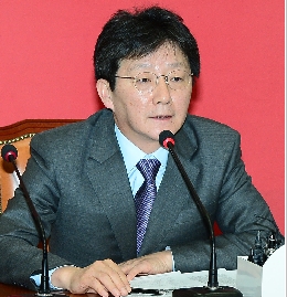 유승민 원내대표, 고 성완종 전 경남기업 회장 빈소 방문  