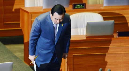 “제가 큰 틀(?)에서 거짓말한 것은 없다”李총리,‘작은 틀’에선 거짓말(?)  