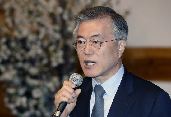 “오른팔 왼팔 가리지 말라” 문재인,검찰 성역없는 수사 촉구  