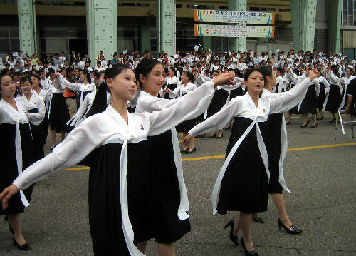 “북한에서 금은 김정은에게만 허락된다?” 北주민, 금반지 꿈도 못 꿔  