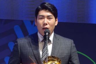 강정호 ˝동료 덕분에 첫 홈런볼 가졌네요˝… 추신수는 부활, 부상 류현진은 개점 휴업  