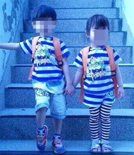 “세월호 구명조끼 남매보고 울었는데 이건 아니에요” 박근혜 사진, 인간애 대상 ‘시끌’  