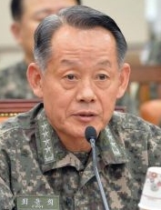 최윤희 합참의장 화생방司 시찰… “北 위협 대비” 독려  