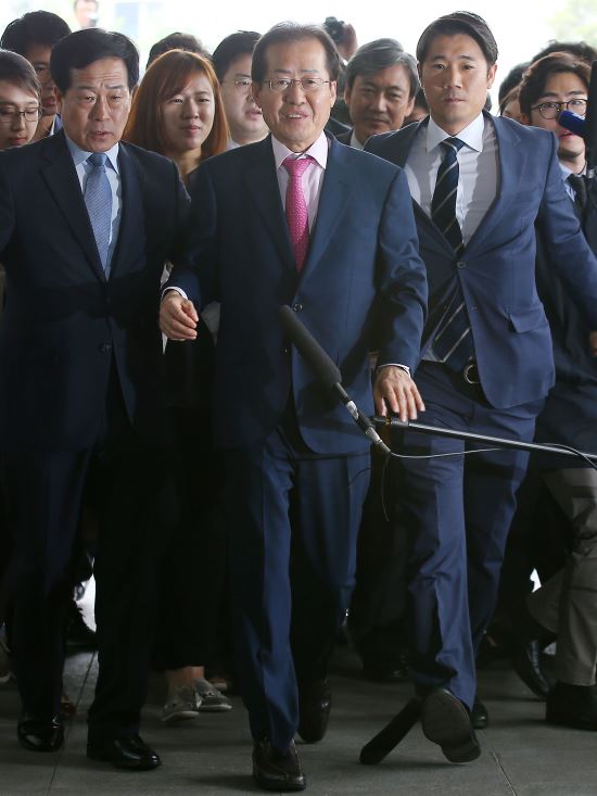 ȫǥ, ȣ ?... ȿ  ͡ ȸ 񸶸  칰 ã ݡ  