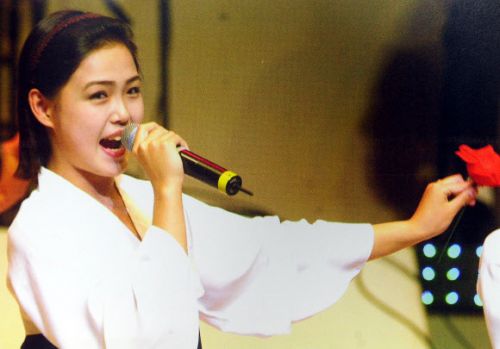 “남한 드라마 탓에 충동구매 는다?” 北리설주, 최고 패션 리더  