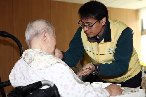 지역맞춤형 사회서비스 제공 협동조합 시범실시  