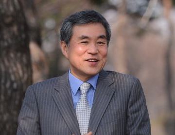 “나도 비자금 가진 부인이 있었으면 좋겠네요”… 이상돈, 홍준표에 쓴소리 가세  