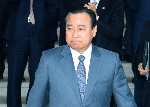 [속보] 검찰, 이완구 전 총리 14일 오전 10시 소환…3000만원 수수 의혹 집중 조사  