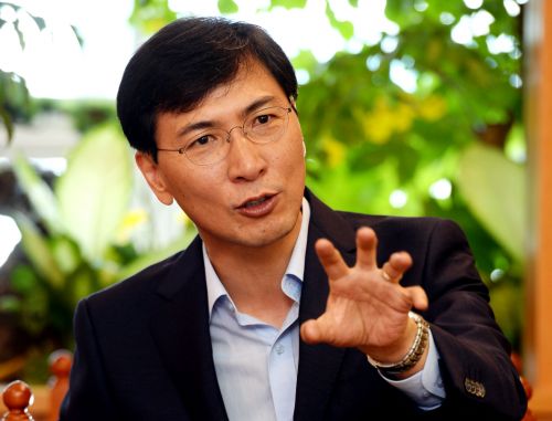 “너무 안타깝고 마음이 슬프다” 안희정, “서로 존중해야”  