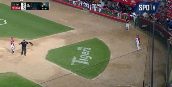 MLB도 주목한 김기태식 창조야구 “미쳤다. 이해 불가능”  