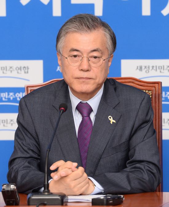 안철수 거절, 정청래 보류… 꼬여가는 문대표의 당 수습  