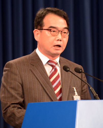 “15분 동안의 총리 발표 연기” 靑, 총리 교체설 해프닝에 “발표 문안 늦어서”  