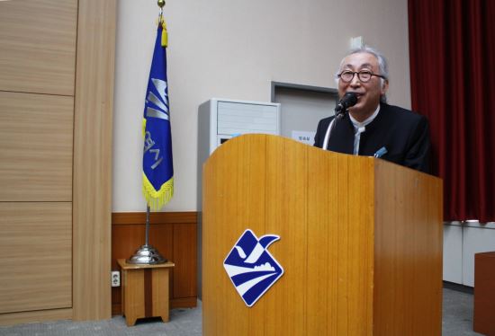 부산비엔날레 제9대 집행위원장 임동락 조각가 확정 5월 21일부터 2017년 2월 28일까지 임무  
