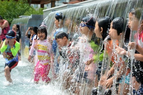 6월 덥고 남부지방에 많은 비… 올 여름 강한 태풍 많을 듯  