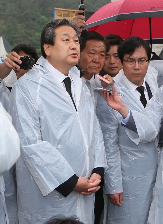 “광주에서 봉하까지” 지역·세대 넘나드는 김무성 광폭행보...종착점은 어디?  