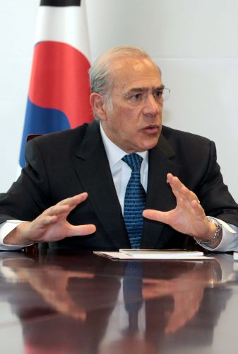   OECD 繫 3   