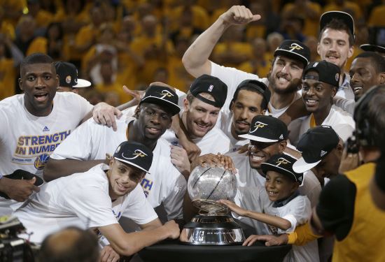 골든스테이트 워리어스, 40년 만에 NBA 챔피언결정전 진출  