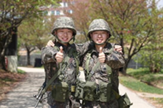 “대한이, 민국이가 나라 지켜요”  