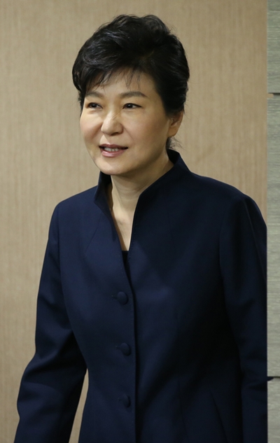 朴 대통령，정치권 불신 깊어지나  