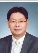   忡 â  