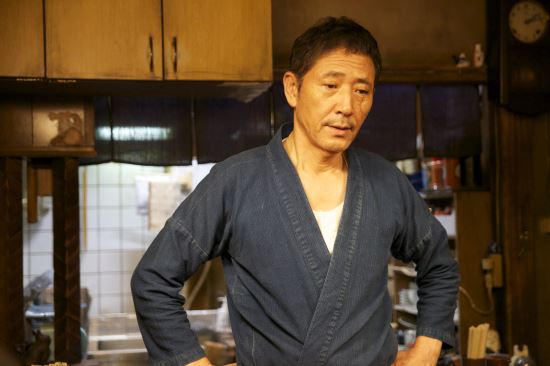 Ϻ Ŀȭ ɾ߽Ĵ硯 븸 ȫ ϴ 丮 ǳ ѱ  ڿ   