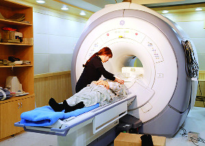 ٸ󺴿   MRI ˻    