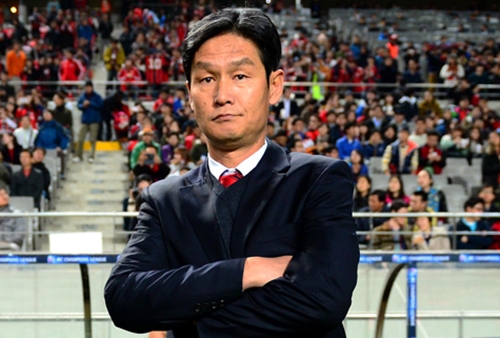 최용수 감독 “FC 서울에 남는다”… 중국 장쑤 쑨텐 제안 거절  