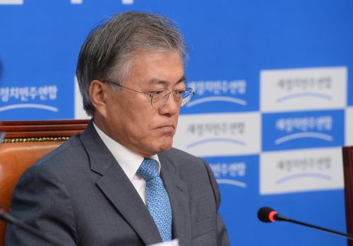 簨      