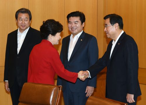  뵿  ƴ ʼ  