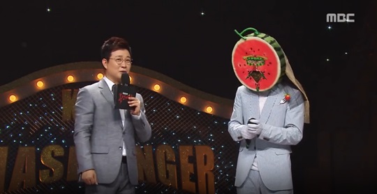 “퉤 퉤” 웃는 얼굴에 수박씨, 복면가왕서 수박성대모사  