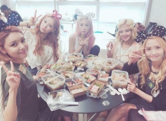 “20일 밖에 안 됐는데”…소녀시대 완전체 활동 마무리에 팬들 ‘섭섭’  