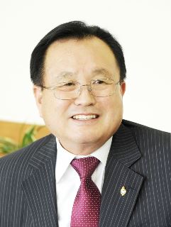 ‘뇌물수수’ 前인천교육감 1년6개월 실형 선고  