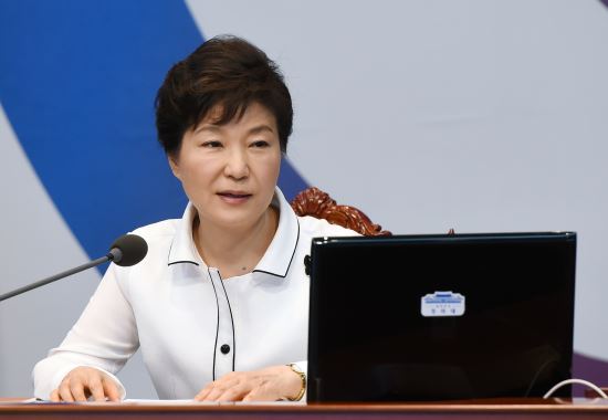 박대통령 “국민 사기진작 위해 14일 임시공휴일로”  