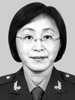 조선족 수재 출신의 중국군 여장군 눈길  