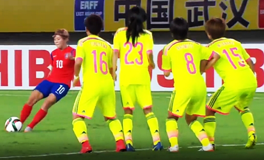“괴상한 형광 유니폼 때문에 졌잖아!”… 한일전 역전패에 엉뚱한 화풀이  