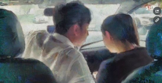 부하 여경에 입 맞춰 해임된 경찰관…“추행 의도 없었다” 해명  