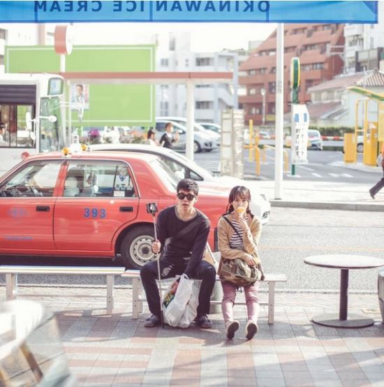 김무열-윤승아 부부 ‘깨 볶는’ 여행사진 공개  