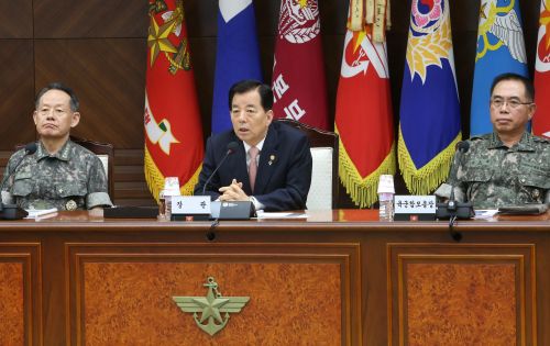 “DMZ 주도권 장악 작전 벌일 것” 한민구 “확성기 재개 이어 차후 조치 검토”  