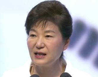 박근혜 “아베 총리 담화, 우리로서 아쉬운 부분 있다”  